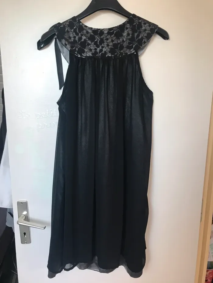 Robe soirée noir - photo numéro 4