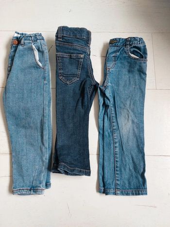 Lot de 3 jeans taille 18-24 mois