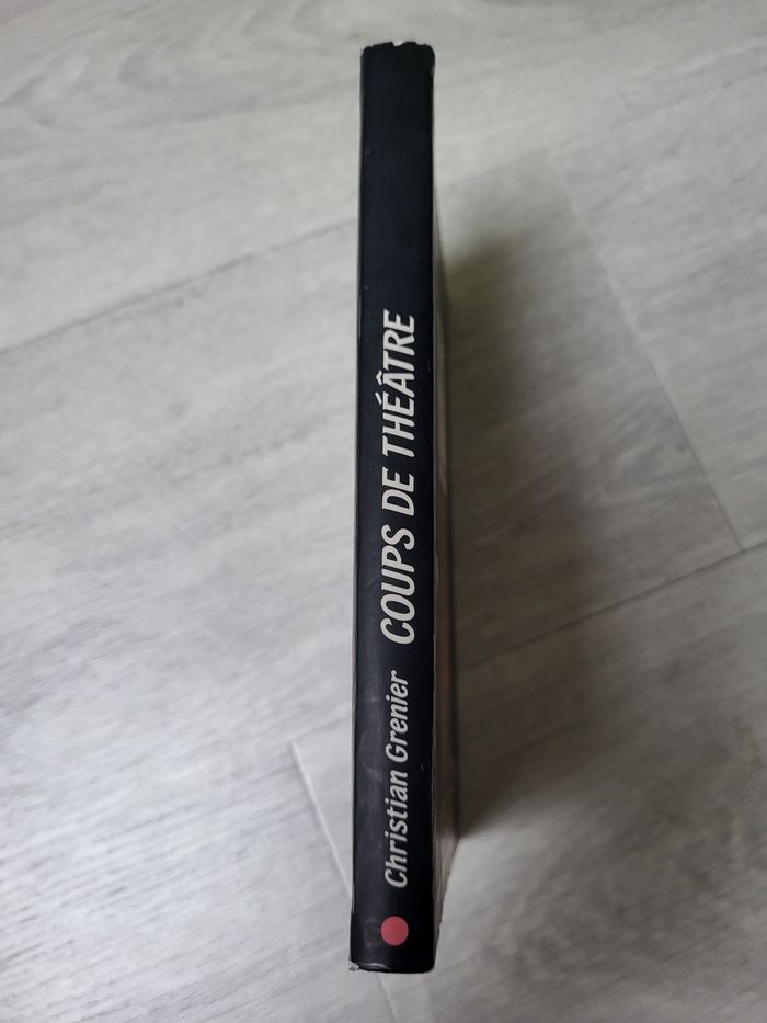 Livre Coups de théâtre - photo numéro 3