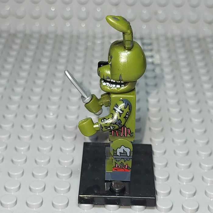Minifigure / Figurine  🐰 FNaF - Five Nights at Freddy's 🐰 Springtrap - photo numéro 2