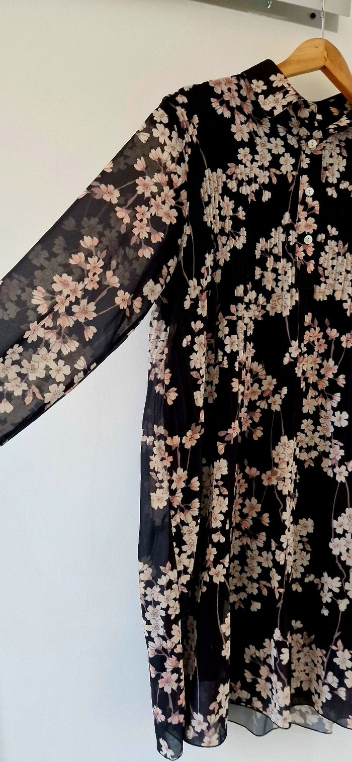 Robe fluide a motif taille M - photo numéro 3