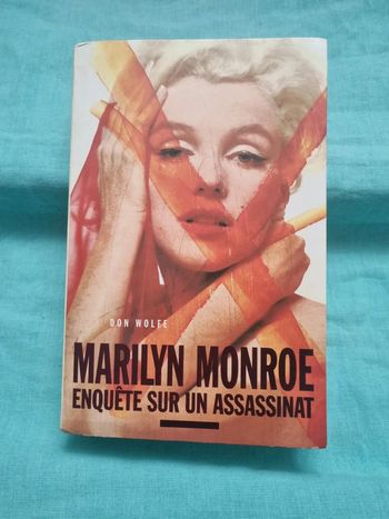Marily Monroe enquête sur un assassinat