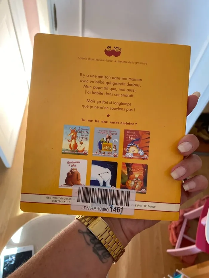 Livre il y a une maison dans ma maman - photo numéro 3
