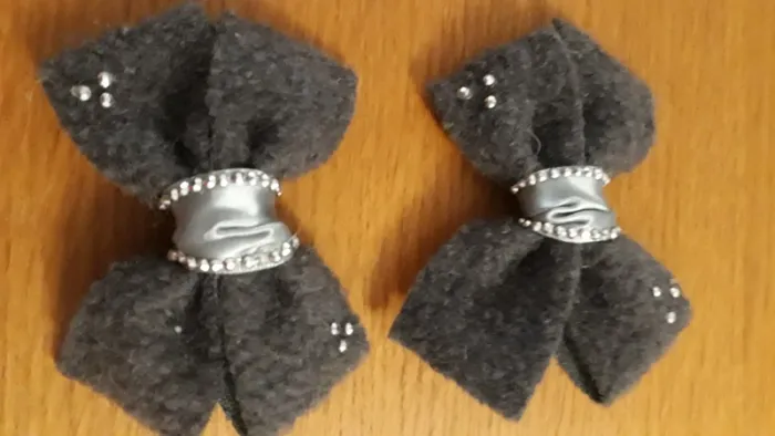 Broches