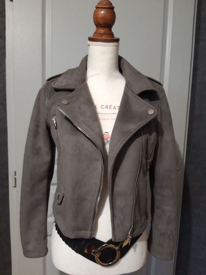 Veste perfecto suedine gris jennyfer S neuve
