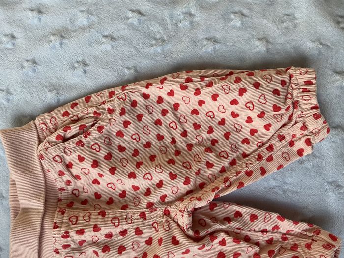 pantalon velours rose motifs coeurs fuchsia taille élastique lupilu 3/6 mois - photo numéro 5