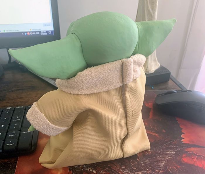 Poupée Baby Yoda - Le Mandalorien - L’enfant - Edition animatronique Hasbro - photo numéro 2