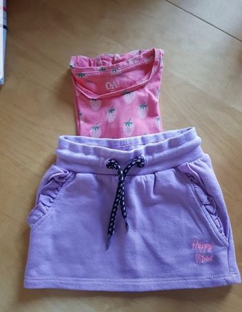 Jupe et tee-shirt 2 ans