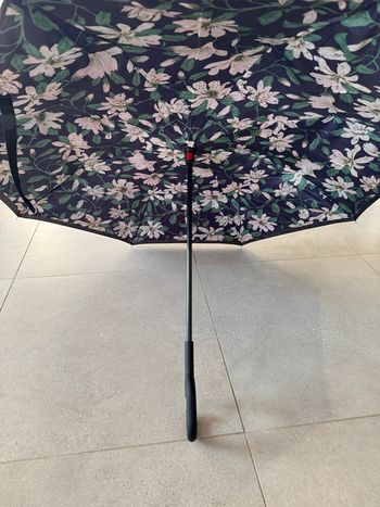 Parapluie automatique très bon état, multicolore