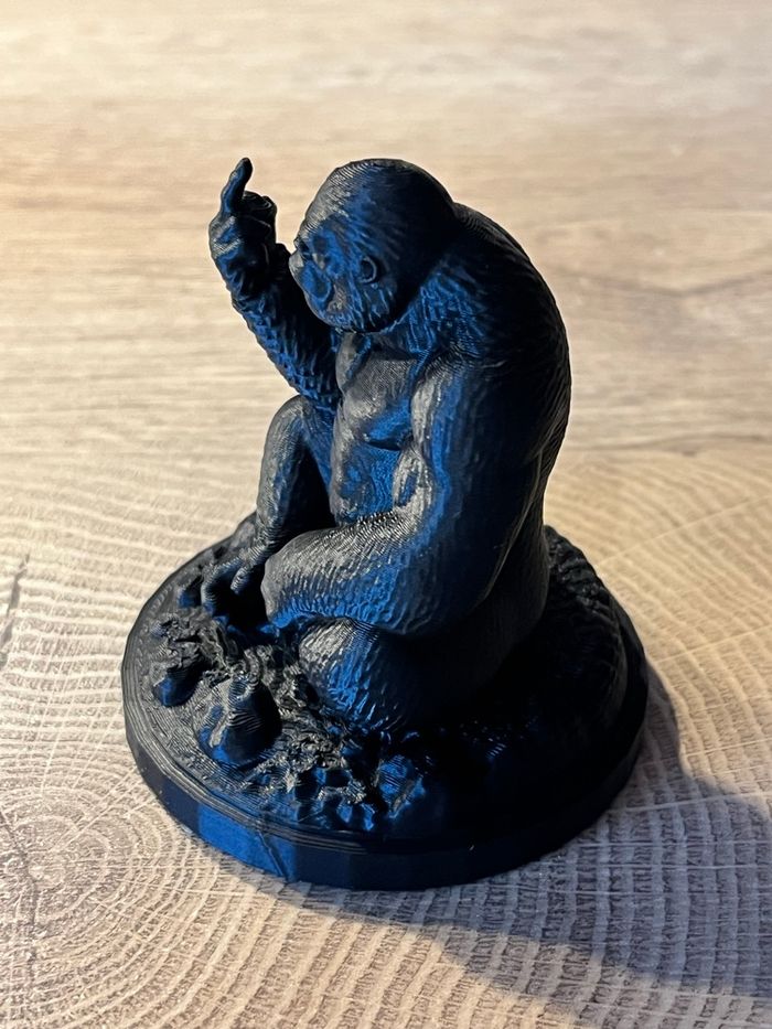 🦍 Figurine Gorille Noir Assis – Modèle original - photo numéro 4