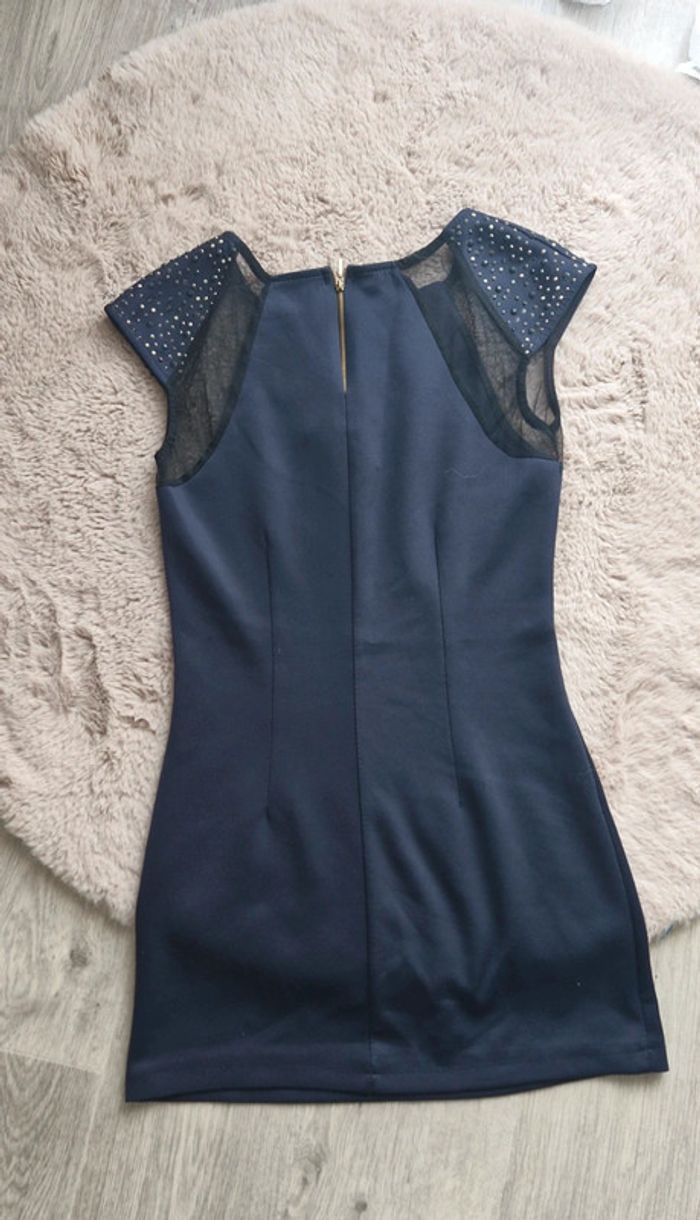 Robe courte - photo numéro 2