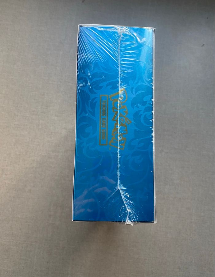 Coffret ultra premium pokémon flammes fantasmagoriques - photo numéro 5