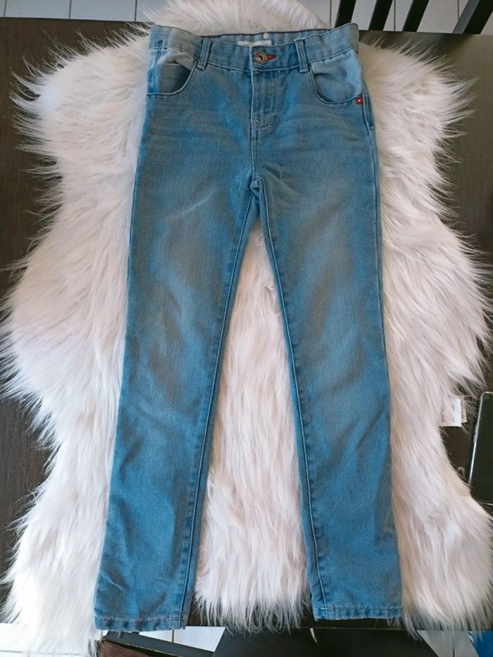 Jean regular bleu clair 8 ans N*0695