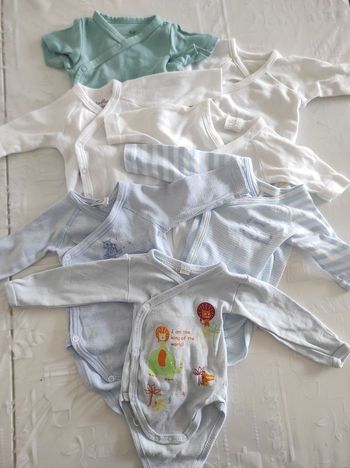 Lot bodies naissance