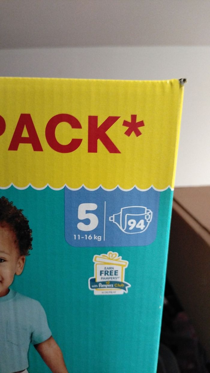 Lot de deux cartons de couches Pampers taille 5 - photo numéro 3
