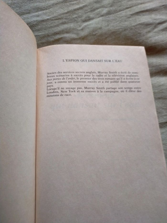 L'espion qui dansait sur l'eau de Murray Smith - photo numéro 3