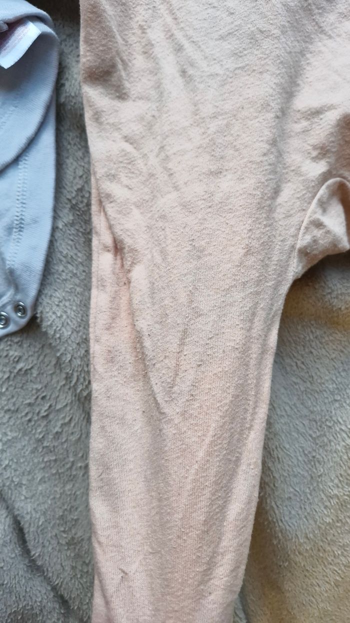 Lot de vêtements tachés 6/9mois - photo numéro 4
