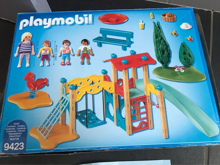 Playmobil Family Fun 9423 Parc de jeu avec toboggan complet - photo numéro 3