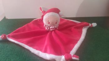 doudou de noel plat rouge et blanc '' orchestra premama