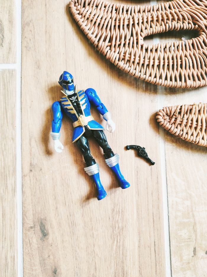 🙅 Power rangers super megaforce figurine ranger bleu avec pistolet marque Bandai