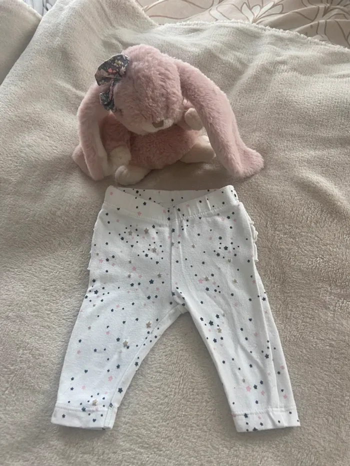 Leeging bébé fille