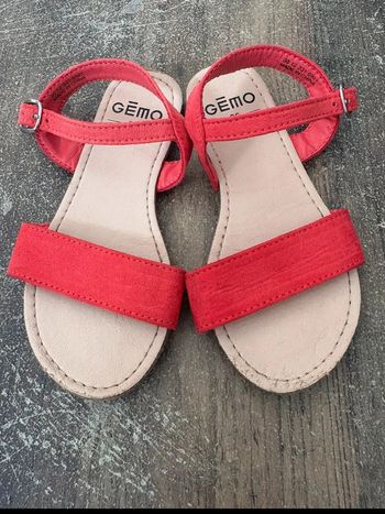 👑 Petites Sandales Corail Gémo - Un Éclat de Soleil à Petits Prix ! 👑