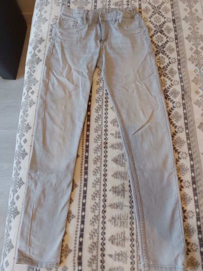 Jean gris taille 10 ans