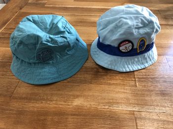 Chapeaux Du pareil au même