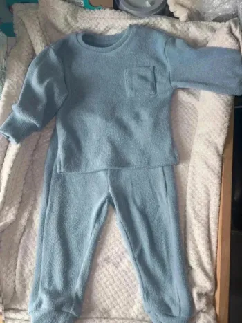 Ensemble bébé pilou pilou 12/18 mois 86cm