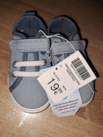 Chaussures obaibi taille 19 neuf