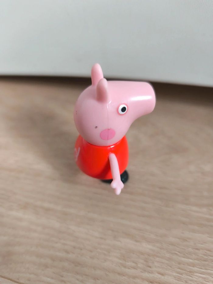 Figurine Peppa pig - photo numéro 3