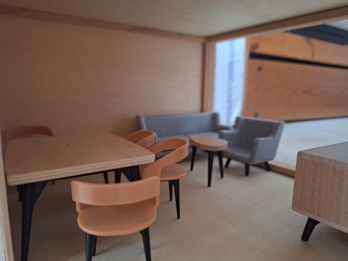 Maison de poupée en bois - photo numéro 3