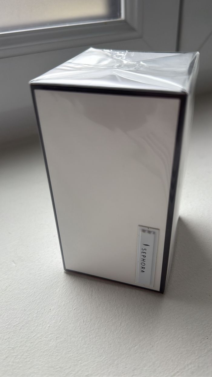 Parfum Givenchy L’interdit - photo numéro 3