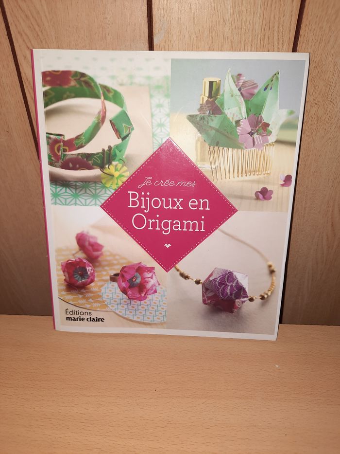 Je crée mes bijoux en origami