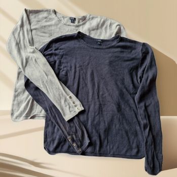 Pulls col romantique et boutons décoratifs dorés