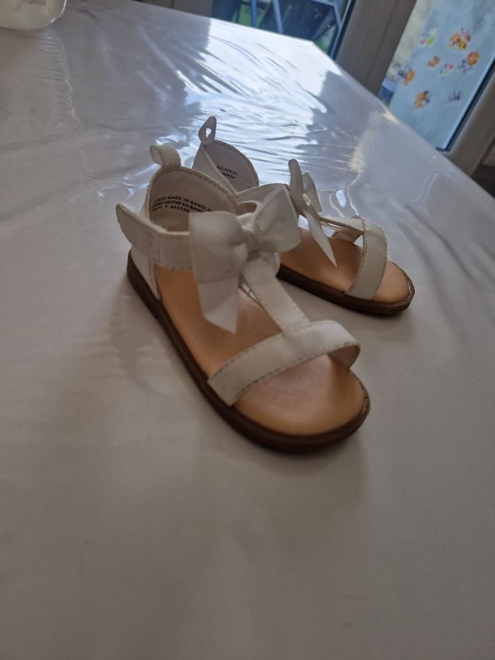 Sandales