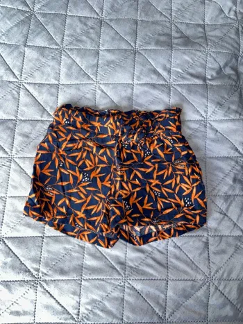 Short bébé fille fluide