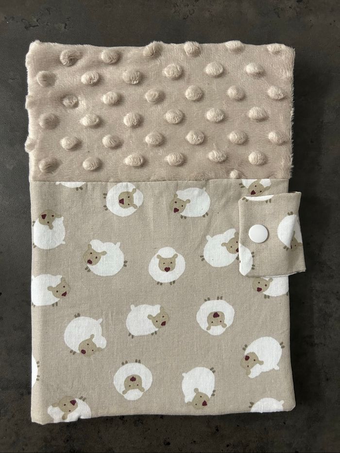 Protège carnet de santé mouton minky marron