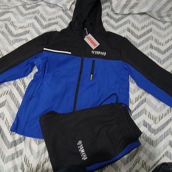 Enssemble survêtement homme Yamaha taille S noir et bleu 