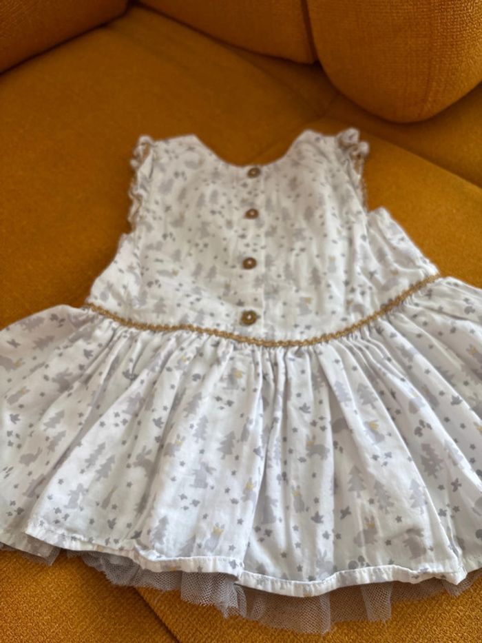 Jolie robe 6 mois - photo numéro 3