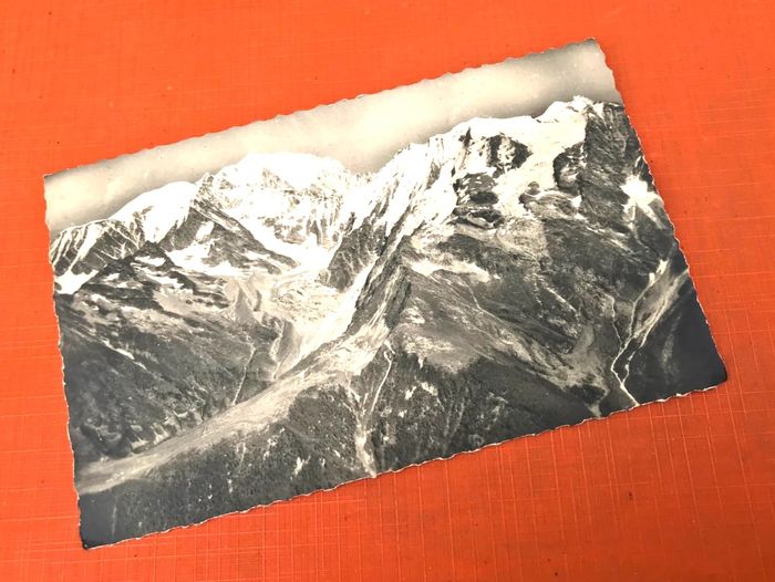 Carte postale ancienne Massif du Mont Blanc (Haute-Savoie) Vue générale du Mont-Blanc depuis le Mon - photo numéro 3