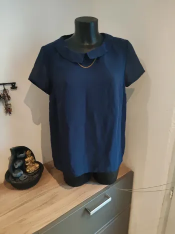 Blouse bleu marine taille 40