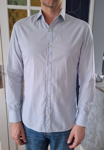 chemise MANGO à motifs bleus 