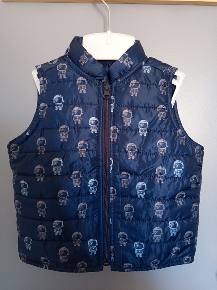 Veste sans manche 23 mois