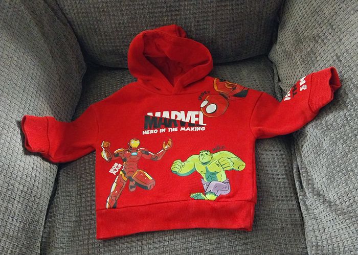 Sweat shirt à capuche  Marvel Iron Man Hulk Spiderman 2 ans 3 ans