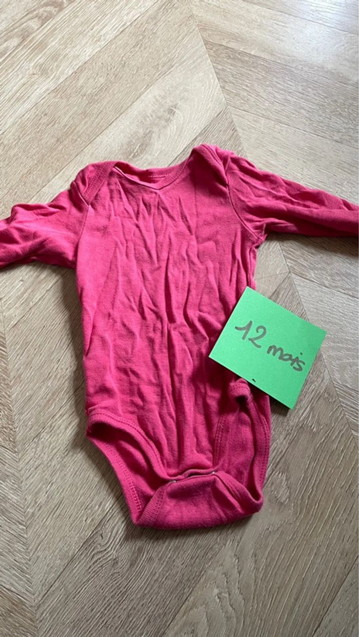 Lot 4 bodies taille 12 mois - photo numéro 3