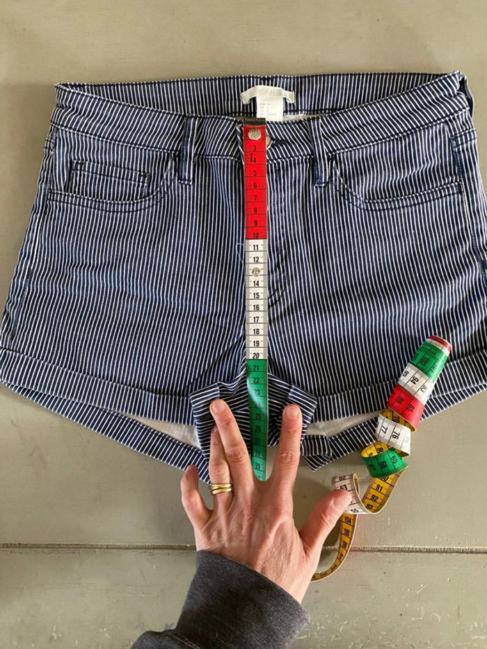 Short H&M marine et blanc à rayures style marinière taille 34 - photo numéro 13