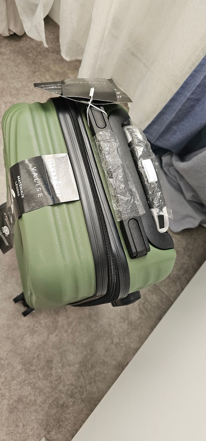 Valise Cabine Neuve Manoukian - photo numéro 6