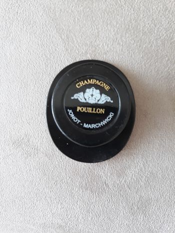 Faby27800 Bouchon de champagne Jonot-Marchwicki - Pouillon en forme de chapeau haut de forme