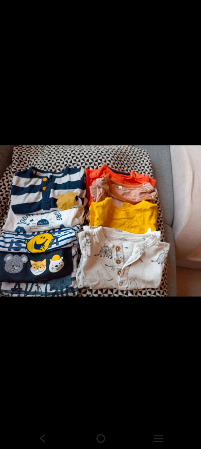 Lot de 9 t-shirts à manches longues 6 mois